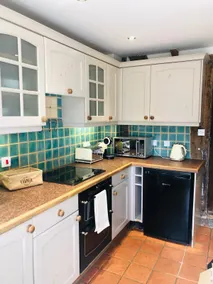 Beautiful 3 Bedroom Countryside Cottage - Image 4