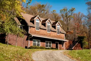 Hilltop Home on 10 acres w/ hot tub, fire-pit + solar - Image 2