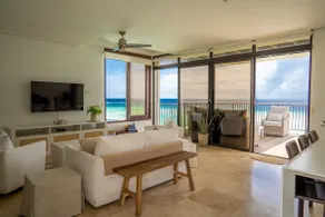 Beachfront Penthouse w/ Plunge pool + Ocean Views - Image 2