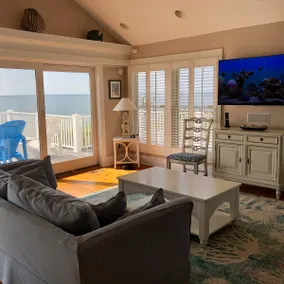 Private Beachfront Cottage with 2 Bedrooms + Loft - Image 2