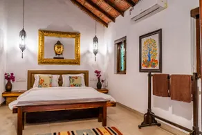 3 BHK Hidden Vintage Gem w Pvt POOL + BEACH 2 min - Image 3