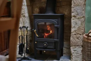 Beautiful Cotswold Farmhouse on a private estate - Image 3