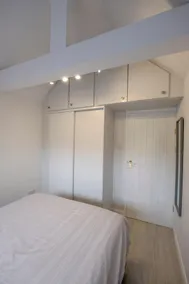 Private, newly renovated, one bed garden apartment - Image 3