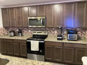 Luxury defined - Beautiful 5BR 3Ba Home Perfect for entire family vacation - Image 5