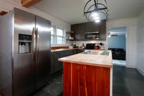 Suite Gracie - Quiet, Charming, Entire Home - Image 2