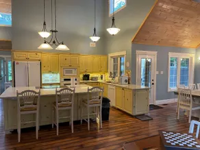 WELCOME TO BURNT RIVER ESTATE - Image 4