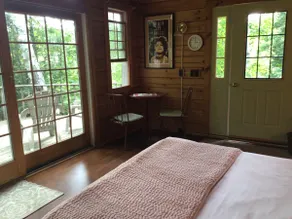 Willow Brook Cabin - Image 4