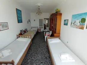 Betty's Appartment in Tinos - Image 2