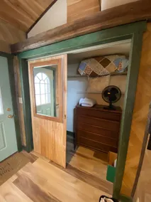 Knowhere Else--rustic compact apartment with loft - Image 4