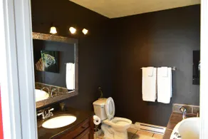1 bdrm independent suite with the best view . - Image 4