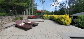 Bayfront 1BR/2BR detached guesthouse with pool - Image 2