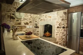 country house with pool - Image 5