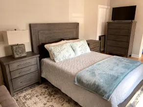 1 Bedroom by KU Stadium & Downtown Beautiful Space - Image 5