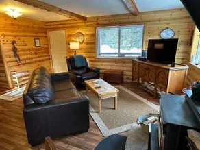 Fully Equipped Beautiful Mountain Cabin/ Game Room - Image 4