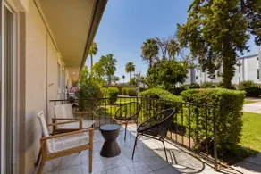 Arcadia Hideaway- A family-owned townhome - Image 3