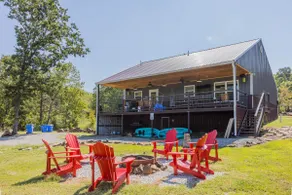 Porch House: 3BR Beach Front, Firepit, Lake View - Image 5