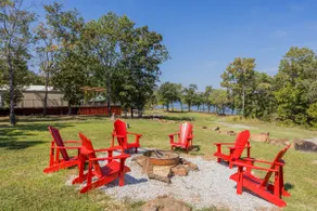 Porch House: 3BR Beach Front, Firepit, Lake View - Image 4