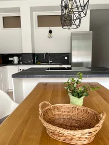 Exclusive 82 sqm loft apartment with underground parking centrally located - Image 4