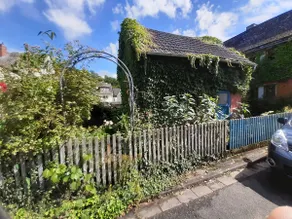 Charming, small guest house with terrace. - Image 3