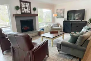 Capital House- Private Getaway with POOL! - Image 4