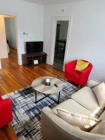 2 Bedrooms Suburban Hidden Penthouse! - Image 3