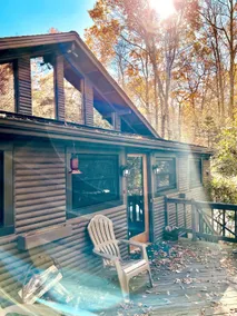 Cozy Pocono Cabin on an Acre - Image 3