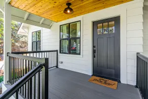 Cheerful 1-Bedroom South Hill Home with King Bed - Image 2