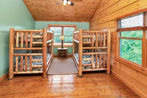 The Circle P Custom Log Cabin in the TN Valley - Image 3