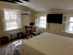 CozyHistoric+ ParkingOnsiteFREE|BestCCLocation - Image 4