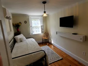 CozyHistoric+ ParkingOnsiteFREE|BestCCLocation - Image 5