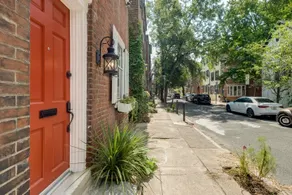 CozyHistoricCharm| Private ParkingOnsite|Walkable - Image 4