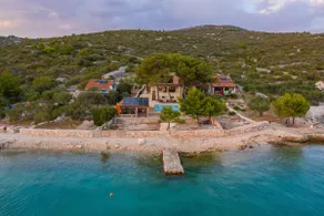 Little Sea House - Image 3