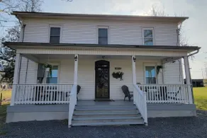 Valley Treasure: Family home equipped to fit many. - Image 2