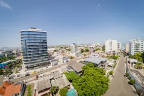 A suite in a privileged area - Image 2