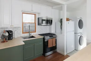 The Blissful Bungalow Near Downtown Cedar Rapids - Image 2