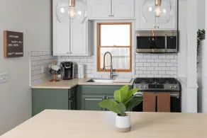The Blissful Bungalow Near Downtown Cedar Rapids - Image 3