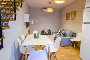 C- Designer apartment with a shared pool - Image 3