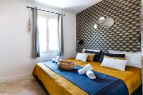 Quiet parking, air conditioning, Wi-Fi, nice view, within the city walls - Image 2
