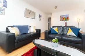 Two Bed Balcony Flat With Water Views & 2 showers - Image 5