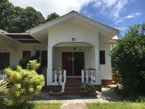 Lazy Hill Bungalows - Image 2