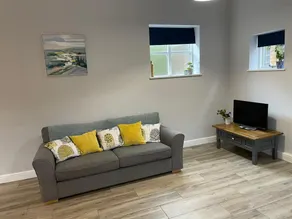 Spacious 1 bedroom apartment in rural setting - Image 5