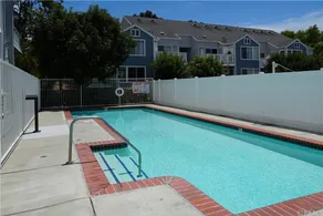 Large studio beach retreat - Image 3