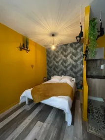 JuNgLe ROOM - Image 2