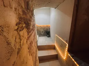 La Cave aux Lumières: Easy access - Downtown - Wifi - Image 4