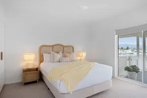Harbourview House Luxe Apartment - Image 5