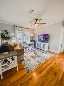 The Cottage @ West Pine - Downtown Hattiesburg - Image 2