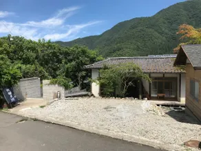 Stay with a dog at the ”Protective Cat Cafe Honten”, limited to one group per day, 1 night with cafe breakfast included - Image 2