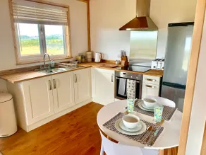 Benn Park Log cabin Near to Newquay with Sea View - Image 5