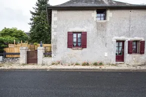 L'Atypique, charming house with enclosed garden - Image 3