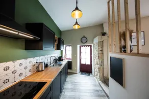 L'Atypique, charming house with enclosed garden - Image 4